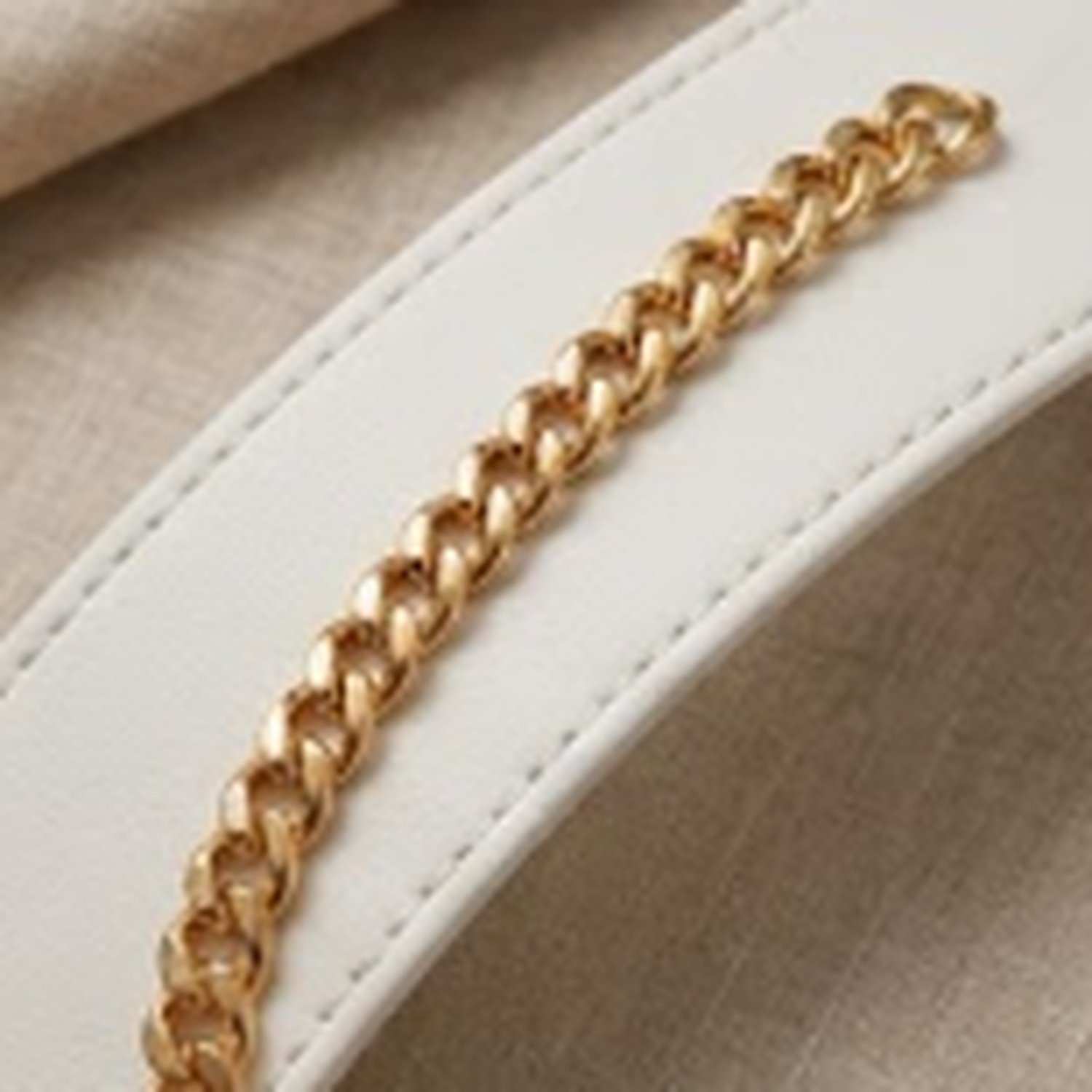Home jewellery 01 1500x1500